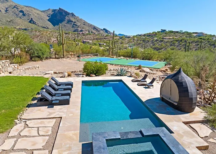 Catalina Clubhouse Pool Pickleball Basketball Court Holiday home