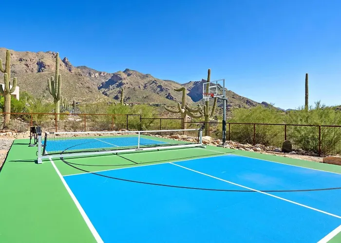 Catalina Clubhouse Pool Pickleball Basketball Court Holiday home *