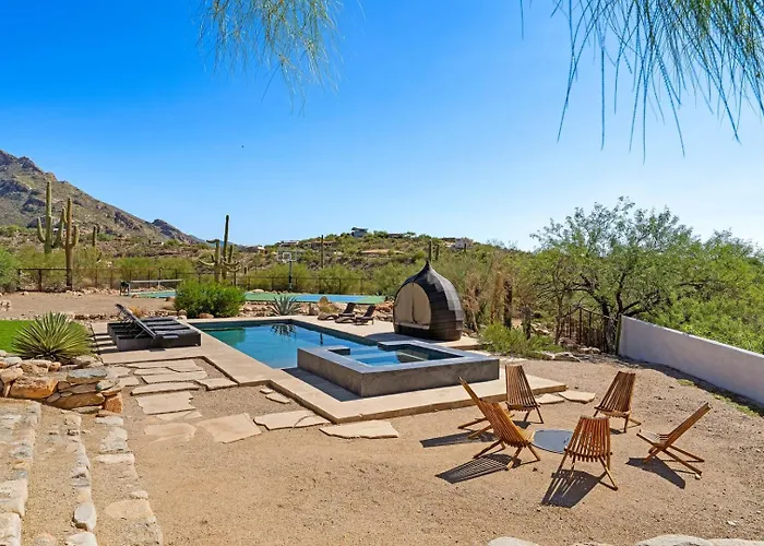 Catalina Clubhouse Pool Pickleball Basketball Court Holiday home *