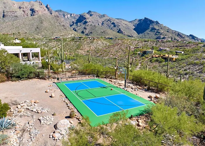 Catalina Clubhouse Pool Pickleball Basketball Court Holiday home *